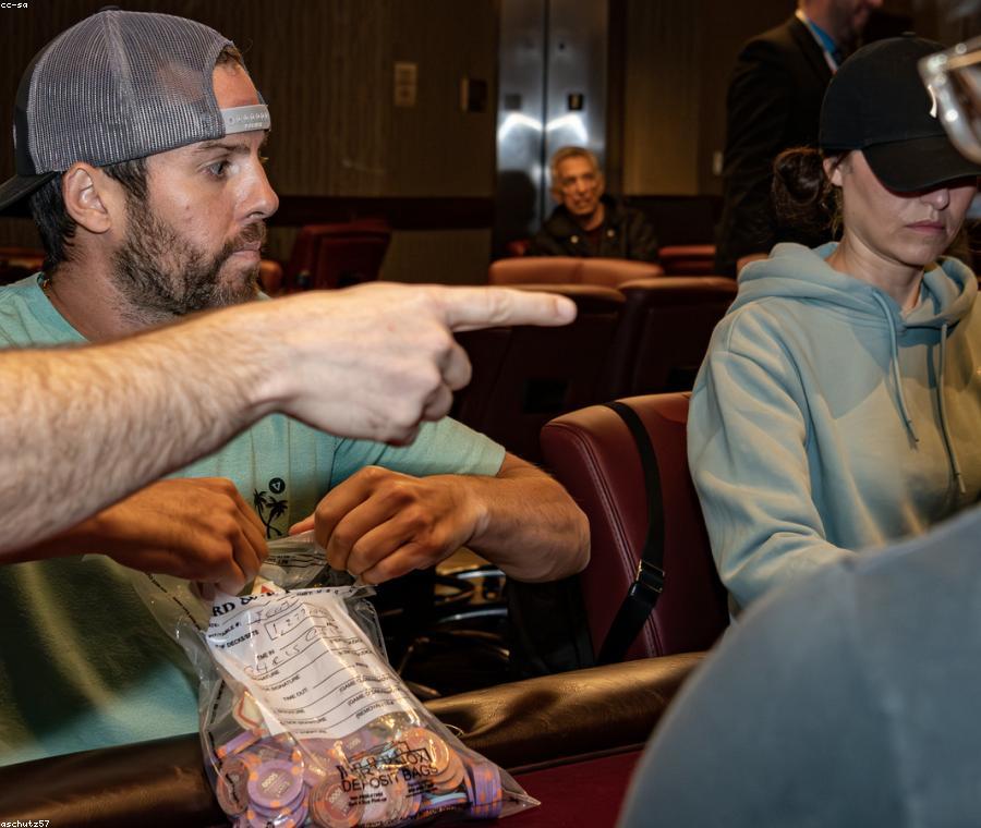 德扑圈 App 界面预览